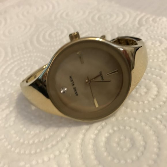 Anne Klein Watch - Picture 1 of 3